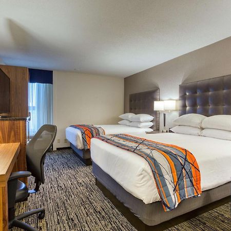 Drury Inn And Suites St Louis Collinsville Εξωτερικό φωτογραφία